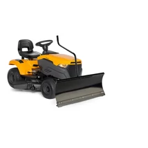 Stiga Tornado 398 fűnyíró traktor hótolólappal