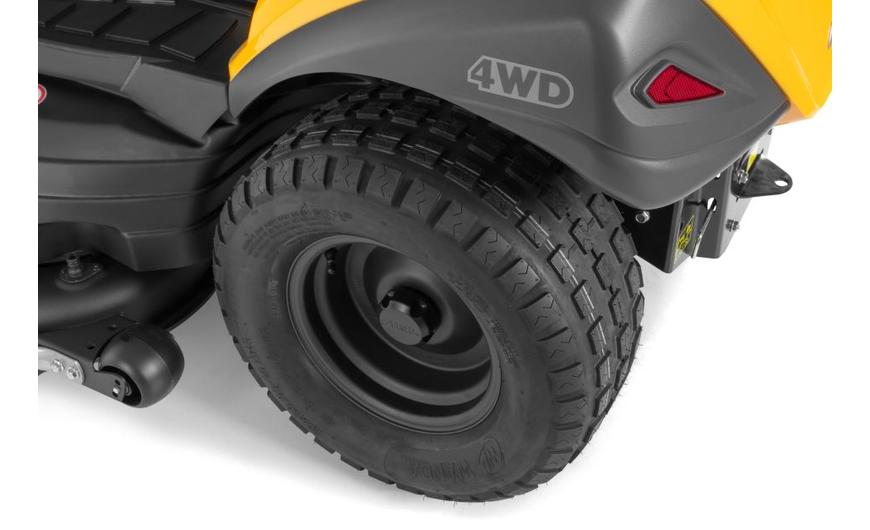 Fűnyíró traktor 4 WD